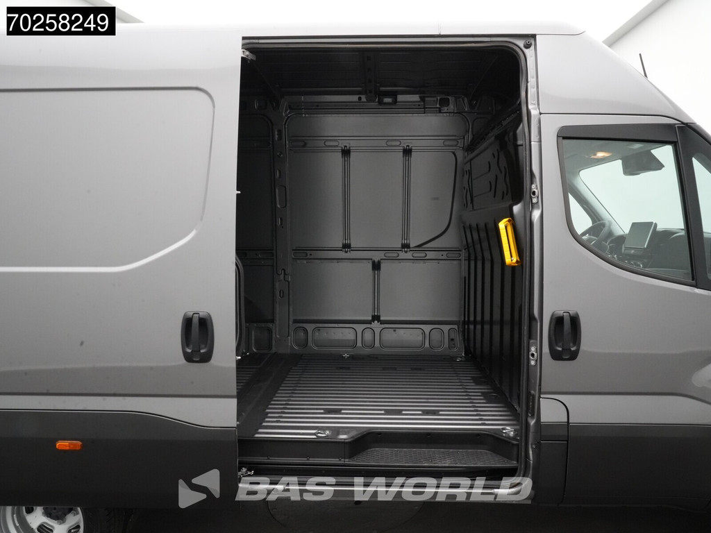 Iveco Daily 35C21 BPM VRIJ! 3.0L Automaat 210PK L2H2 2025-Model Dubbellucht 3,5t Trekvermogen ACC LED CarPlay Camera Parkeersensoren Euro6 L2 12m3 Airco 11
