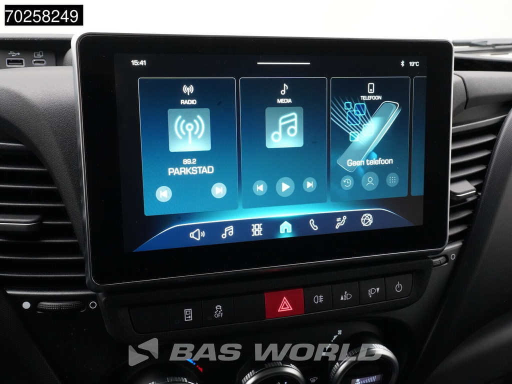 Iveco Daily 35C21 BPM VRIJ! 3.0L Automaat 210PK L2H2 2025-Model Dubbellucht 3,5t Trekvermogen ACC LED CarPlay Camera Parkeersensoren Euro6 L2 12m3 Airco 16