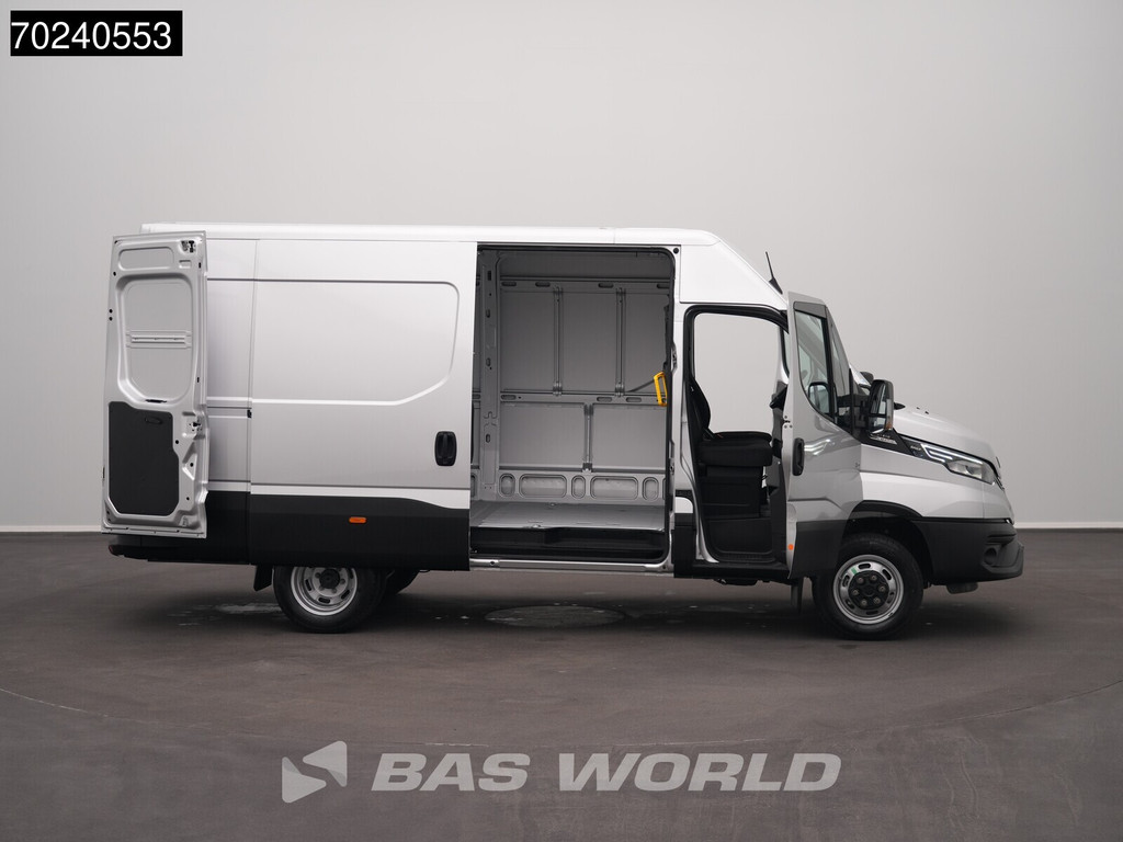 Iveco Daily 35C21 BPM VRIJ! 3.0L Automaat 210PK L2H2 2025-model Dubbellucht 3,5t Trekgewicht LED ACC Navi Airco Camera Euro6 L2 12m3 Airco 8