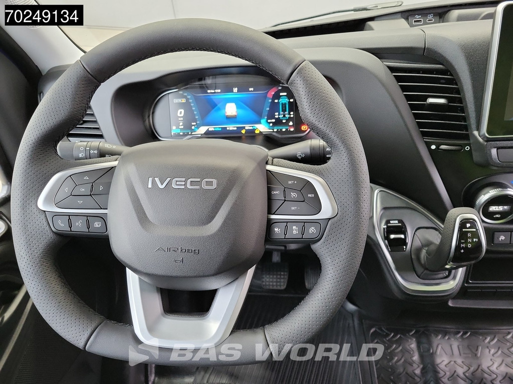 Iveco Daily 35C21 Uniek! 3.0L Automaat Laag Dak L2H1 3,5t Trekhaak LED ACC Navi Camera Parkeersensoren CarPlay Euro6 L2 8m3 Airco Trekhaak 18