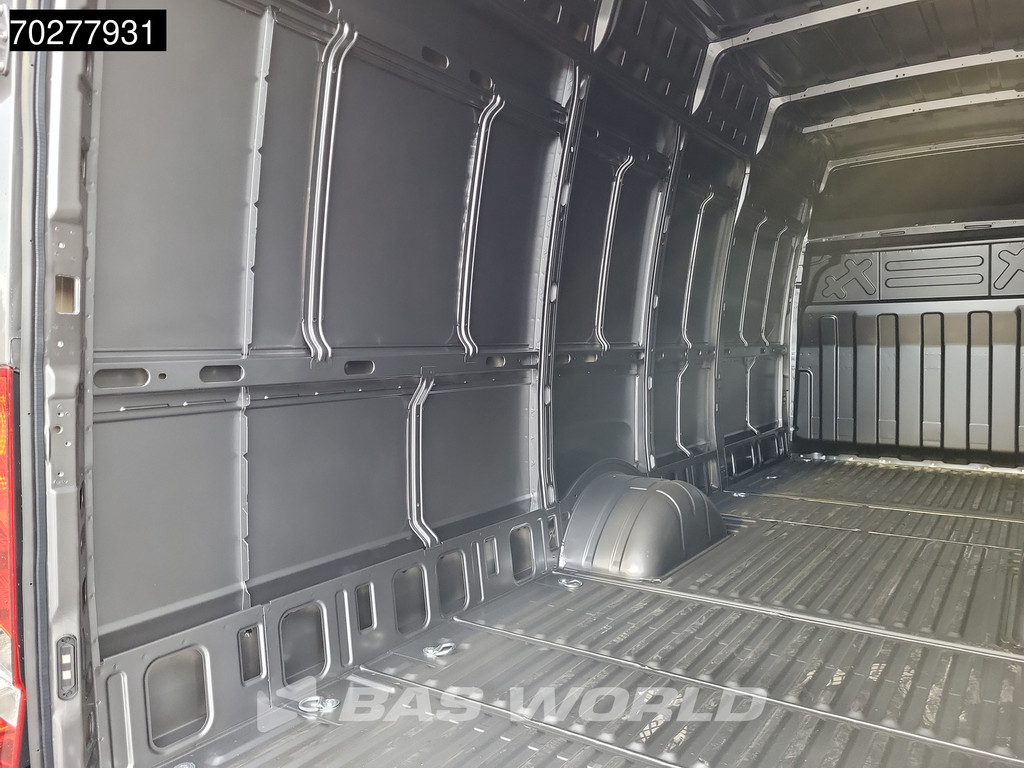 Iveco Daily 35C21 XXL 3.0L Automaat 19,3m3 L5H3 210PK Hoog Dak Dubbellucht 3,5t Trekhaak ACC Navi LED Camera Parkeersensoren Euro6 L5 Airco Trekhaak 8