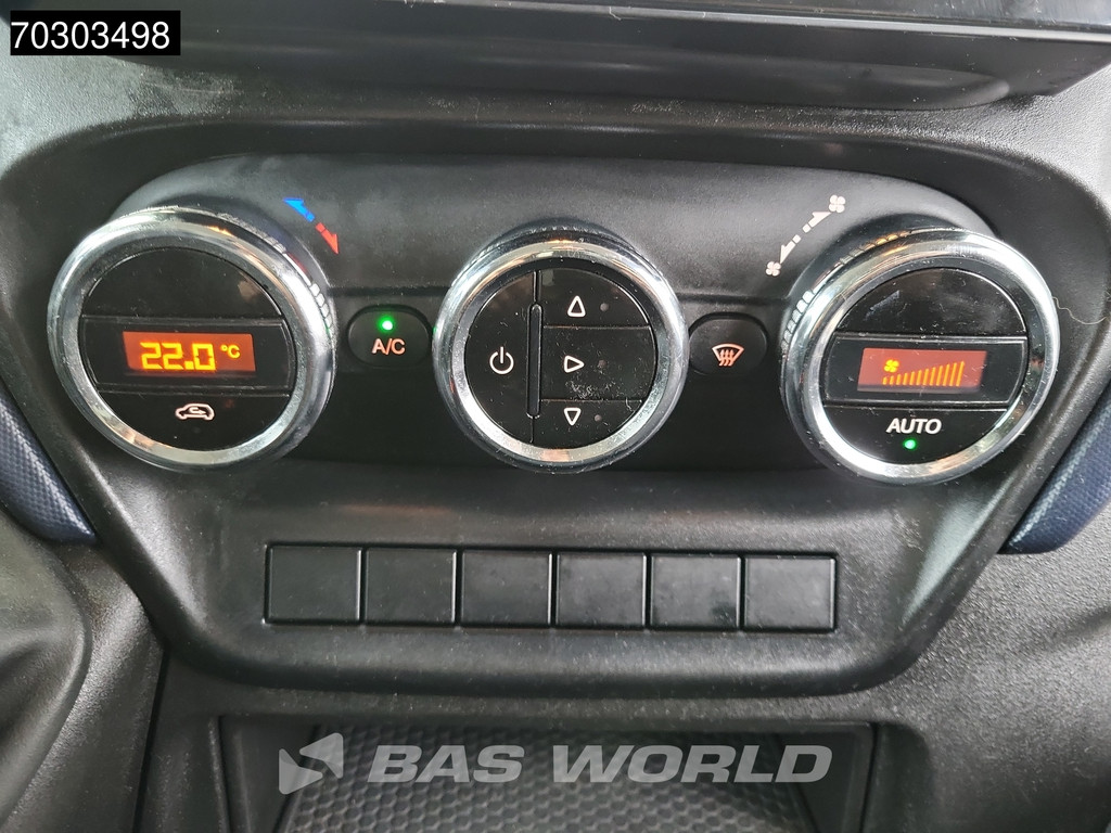 Iveco Daily 35S12 Automaat L2H2 3,5t Trekhaak Airco Cruise APK 12-2026 Euro6 L2 Airco Trekhaak Cruise control 13