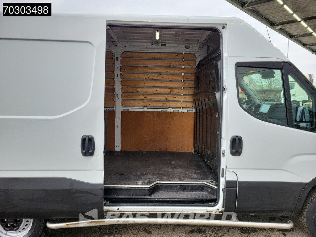 Iveco Daily 35S12 Automaat L2H2 3,5t Trekhaak Airco Cruise APK 12-2026 Euro6 L2 Airco Trekhaak Cruise control 7