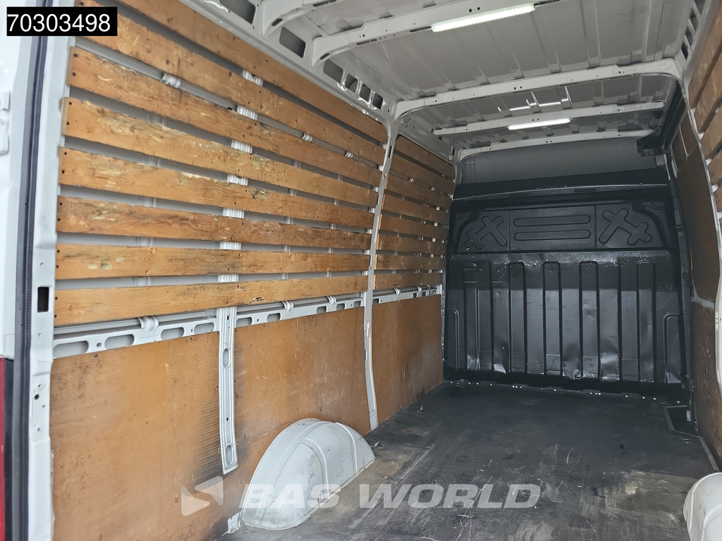 Iveco Daily 35S12 Automaat L2H2 3,5t Trekhaak Airco Cruise APK 12-2026 Euro6 L2 Airco Trekhaak Cruise control 8