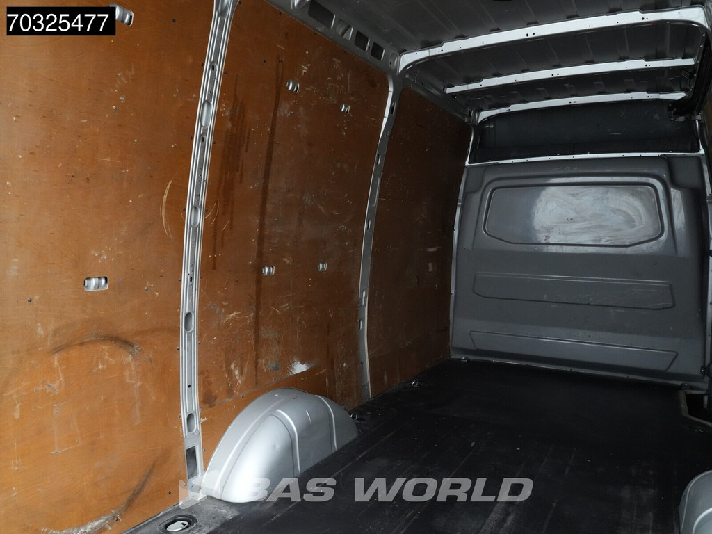 Iveco Daily 35S14 Automaat L2H2 3,5t Trekhaak Navi Airco Cruise Camera Euro6 L2 Airco Trekhaak Cruise control 10