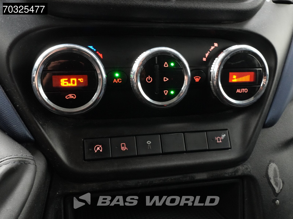 Iveco Daily 35S14 Automaat L2H2 3,5t Trekhaak Navi Airco Cruise Camera Euro6 L2 Airco Trekhaak Cruise control 20