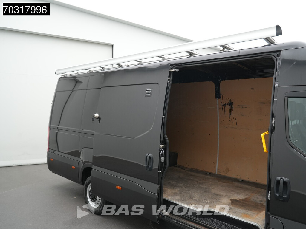 Iveco Daily 35S14 Automaat L3H2 LED Navi Airco Cruise Camera Imperiaal 3,5t Trekgewicht Euro6 L3 Airco Cruise control 12