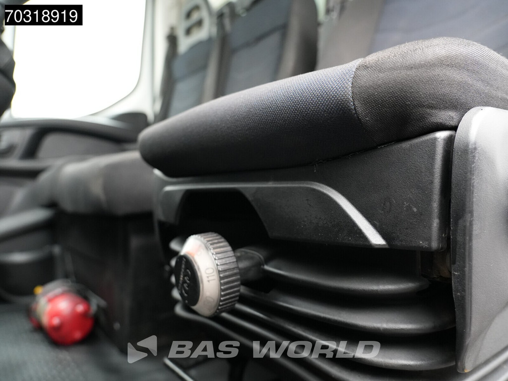 Iveco Daily 35S14 Automaat Open Laadbak met Kist 3.5t trekhaak Airco Cruise Euro6 Pritsche Pickup Open Box Airco Trekhaak Cruise control 18