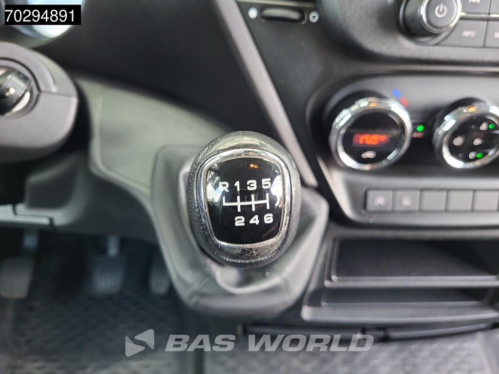 Iveco Daily 35S14 L2H2 3,5t Trekgewicht 140PK Airco Cruise Euro6 L2 Airco Cruise control 15