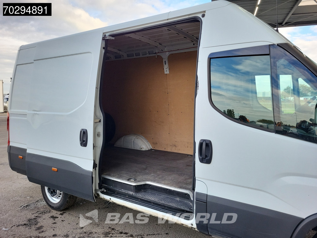 Iveco Daily 35S14 L2H2 3,5t Trekgewicht 140PK Airco Cruise Euro6 L2 Airco Cruise control 7