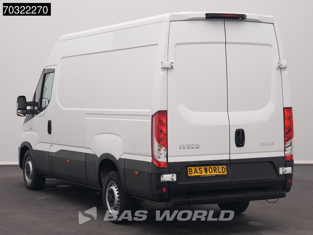 Iveco Daily 35S14 L2H2 Airco Cruise Parkeersensoren 3,5t Trekgewicht Euro6 L2 Airco Cruise control 10