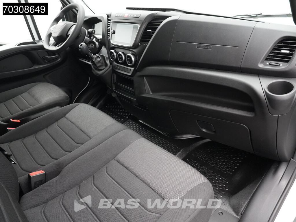 Iveco Daily 35S16 3.0L 160PK L3H2 Airco Cruise Camera Parkeersensoren 3,5t Trekgewicht Euro6 L3 Airco Cruise control 13