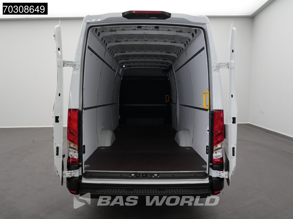 Iveco Daily 35S16 3.0L 160PK L3H2 Airco Cruise Camera Parkeersensoren 3,5t Trekgewicht Euro6 L3 Airco Cruise control 8