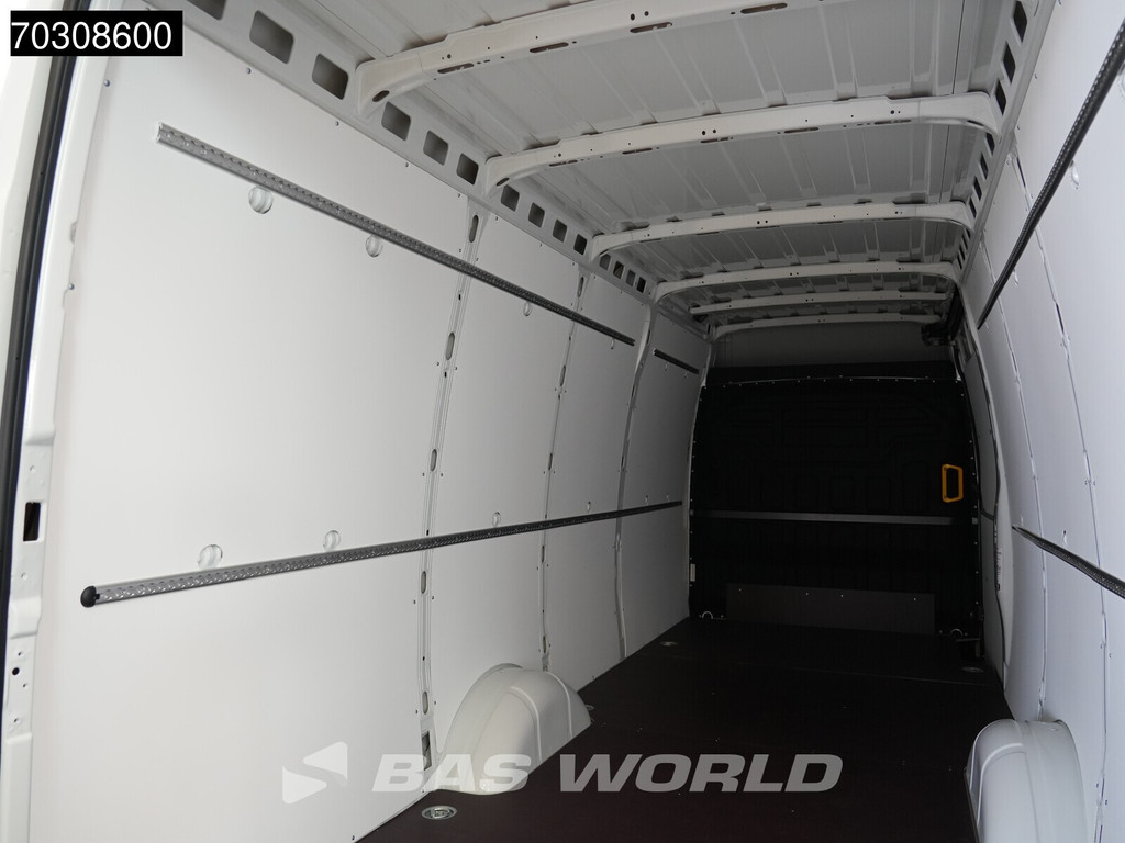 Iveco Daily 35S16 3.0L Automaat 160PK L3H2 Airco Cruise Camera CarPlay Parkeersensoren Euro6 L3 Airco Cruise control 10
