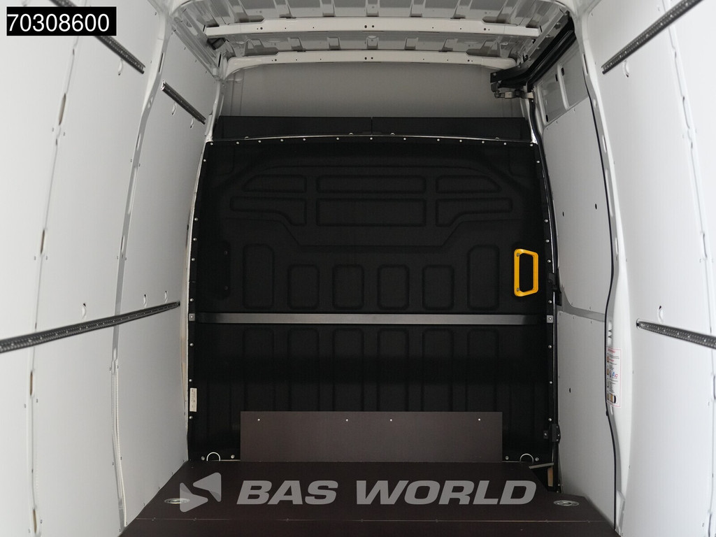 Iveco Daily 35S16 3.0L Automaat 160PK L3H2 Airco Cruise Camera CarPlay Parkeersensoren Euro6 L3 Airco Cruise control 11