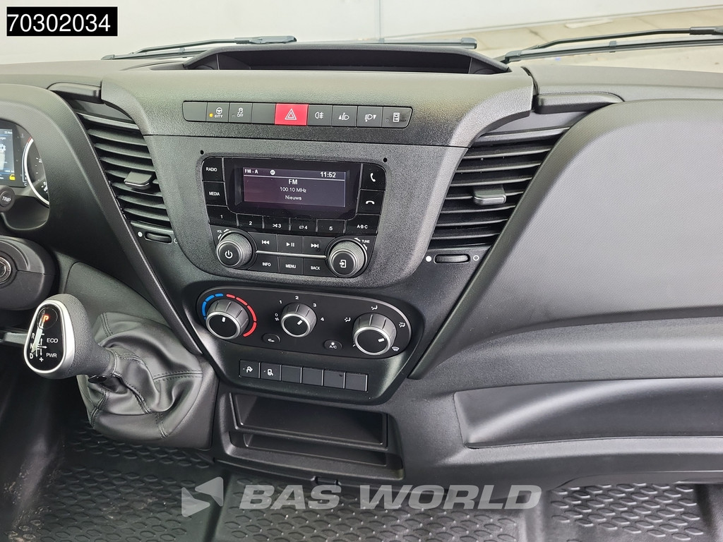 Iveco Daily 35S16 3.0L Automaat L3H2 3,5t Trekhaak 160PK Airco Cruise Euro6 L3 Airco Trekhaak Cruise control 14