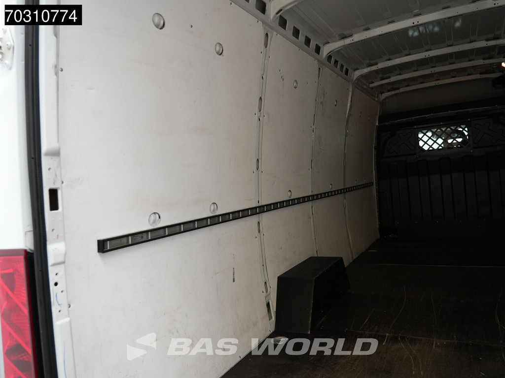 Iveco Daily 35S16 Automaat 160PK L3H2 3,5t Trekgewicht Airco Camera Parkeersensoren Euro6 L3 Airco 12