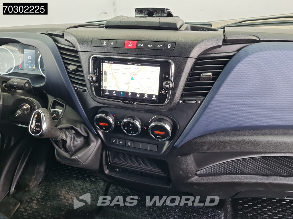 Iveco Daily 35S16 Automaat L2H2 3,5t Trekhaak LED ACC Navi Airco Camera Standkachel Euro6 L2 Airco Trekhaak 12