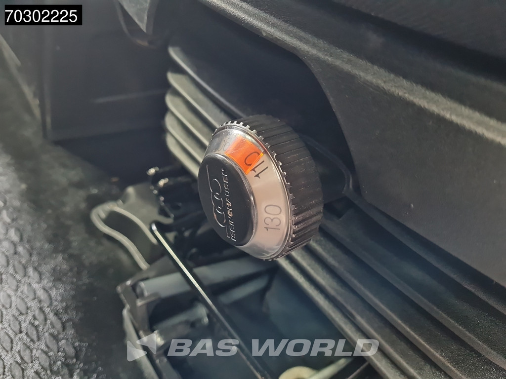 Iveco Daily 35S16 Automaat L2H2 3,5t Trekhaak LED ACC Navi Airco Camera Standkachel Euro6 L2 Airco Trekhaak 19