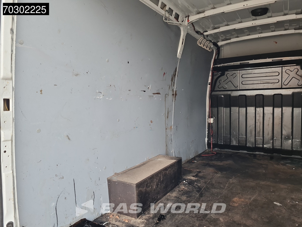 Iveco Daily 35S16 Automaat L2H2 3,5t Trekhaak LED ACC Navi Airco Camera Standkachel Euro6 L2 Airco Trekhaak 7