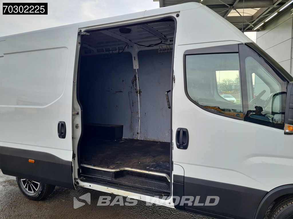 Iveco Daily 35S16 Automaat L2H2 3,5t Trekhaak LED ACC Navi Airco Camera Standkachel Euro6 L2 Airco Trekhaak 8