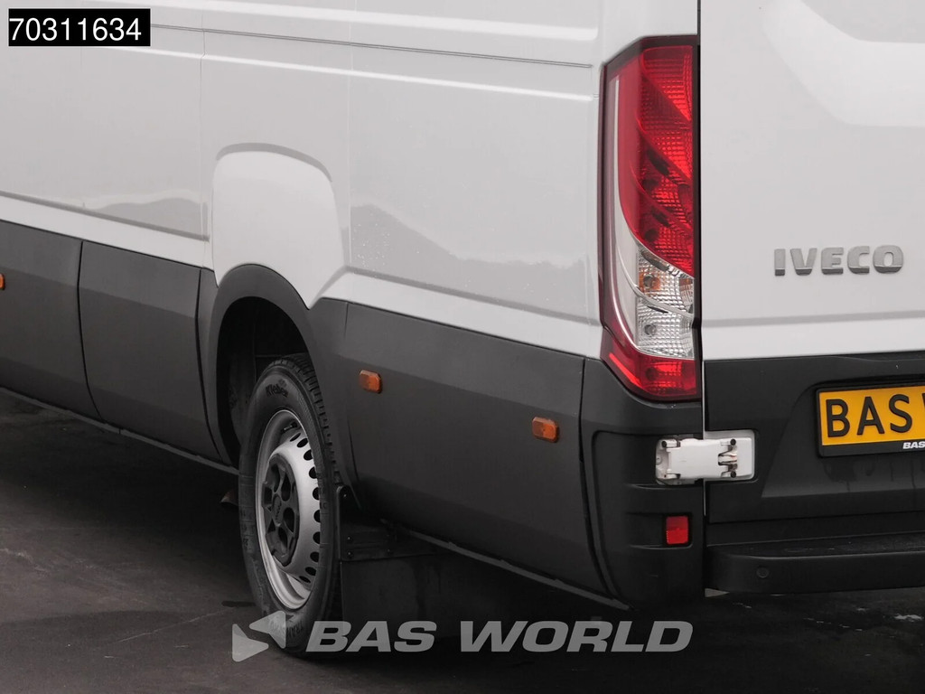 Iveco Daily 35S16 Automaat L3H2 3,5t Trekgewicht Airco Camera Parkeersensoren Euro6 L3 Airco 20