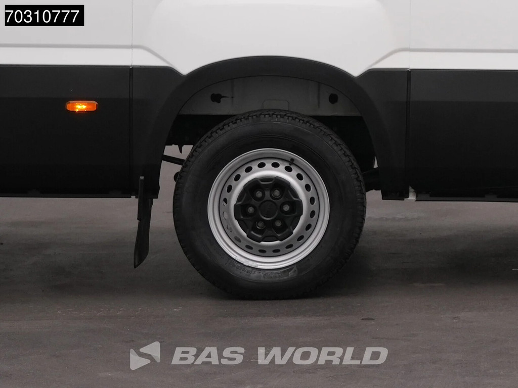 Iveco Daily 35S16 Automaat L3H2 3,5t Trekgewicht Airco Camera Parkeersensoren Euro6 L3 Airco Cruise control 21