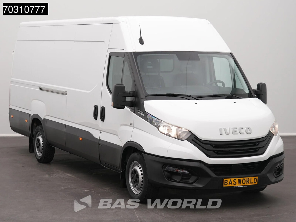 Iveco Daily 35S16 Automaat L3H2 3,5t Trekgewicht Airco Camera Parkeersensoren Euro6 L3 Airco Cruise control 7