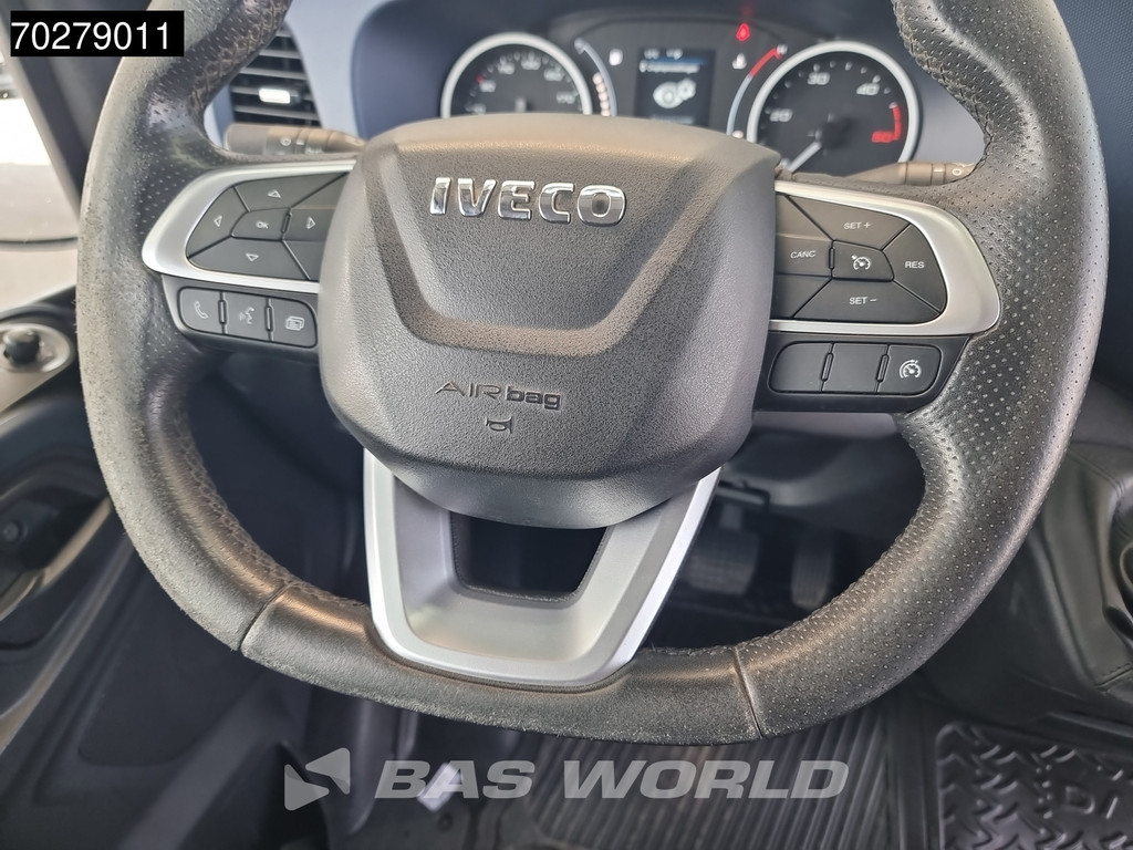 Iveco Daily 35S16 Automaat L3H2 LED Airco Cruise Camera Parkeersensoren Euro6 L4H2 16m3 Airco Cruise control 18