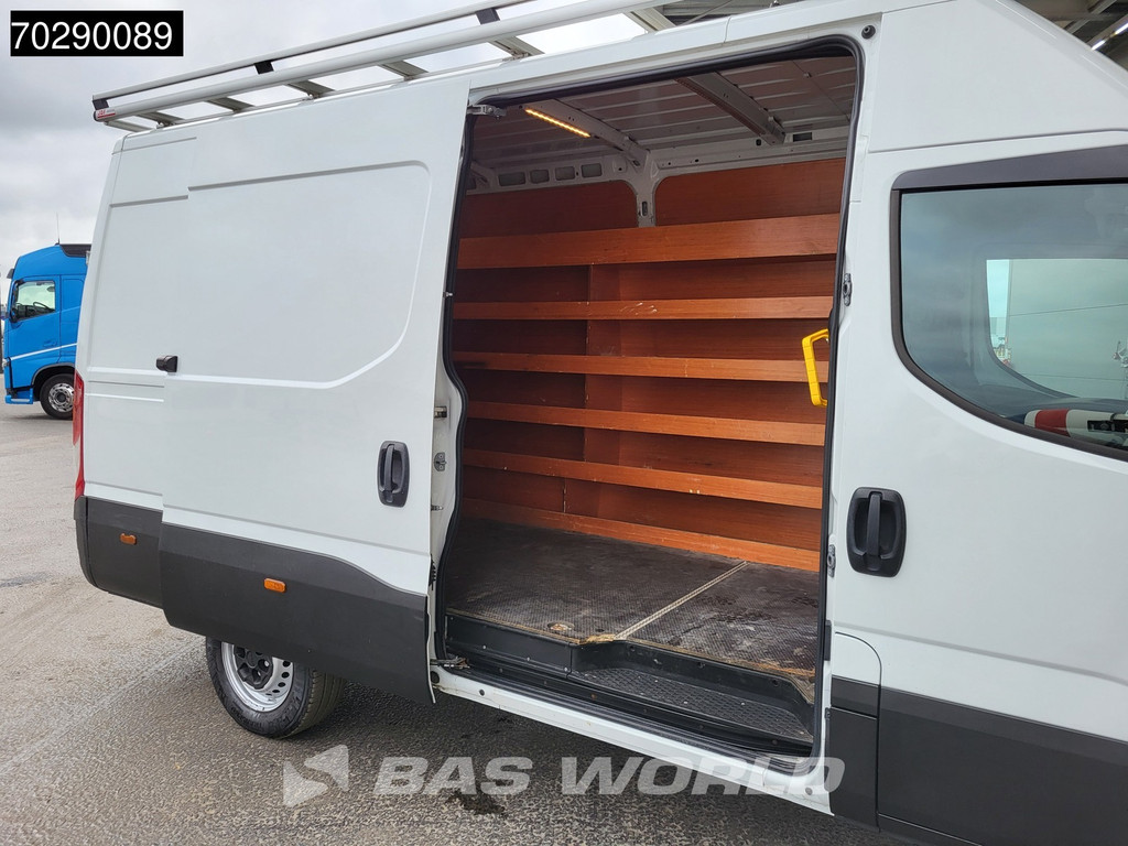 Iveco Daily 35S16 Automaat Ramp 3,5t Trekhaak 160PK L2H2 LED Navi Airco Cruise Camera Imperiaal Werkplaatsinrichting Euro6 L2 12m3 Airco Trekhaak Cruise control 10