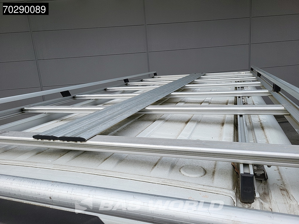 Iveco Daily 35S16 Automaat Ramp 3,5t Trekhaak 160PK L2H2 LED Navi Airco Cruise Camera Imperiaal Werkplaatsinrichting Euro6 L2 12m3 Airco Trekhaak Cruise control 11