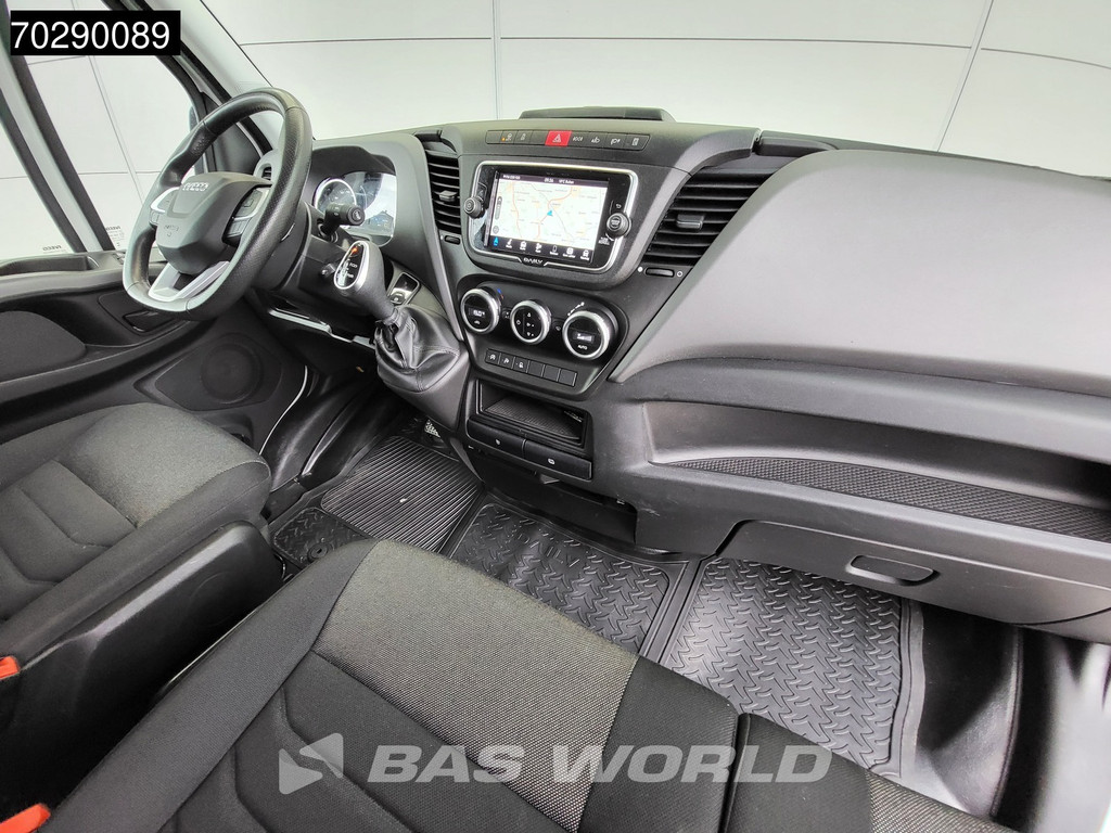 Iveco Daily 35S16 Automaat Ramp 3,5t Trekhaak 160PK L2H2 LED Navi Airco Cruise Camera Imperiaal Werkplaatsinrichting Euro6 L2 12m3 Airco Trekhaak Cruise control 13