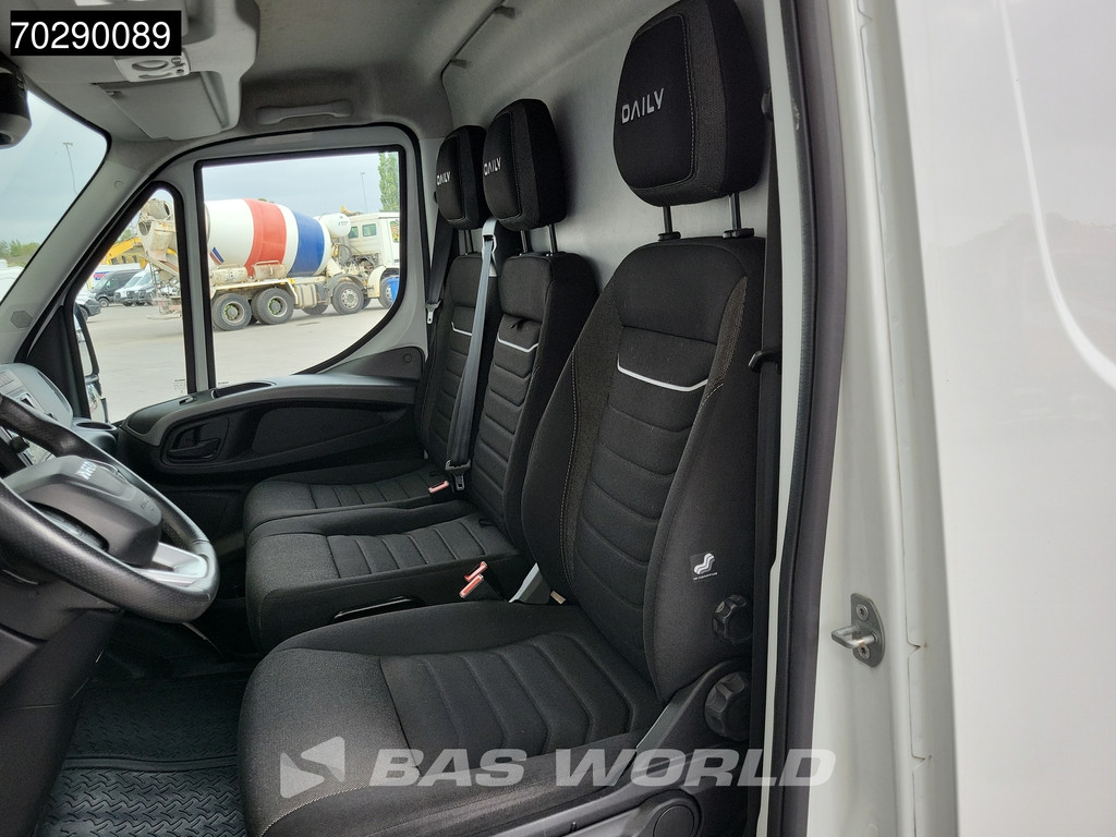 Iveco Daily 35S16 Automaat Ramp 3,5t Trekhaak 160PK L2H2 LED Navi Airco Cruise Camera Imperiaal Werkplaatsinrichting Euro6 L2 12m3 Airco Trekhaak Cruise control 18