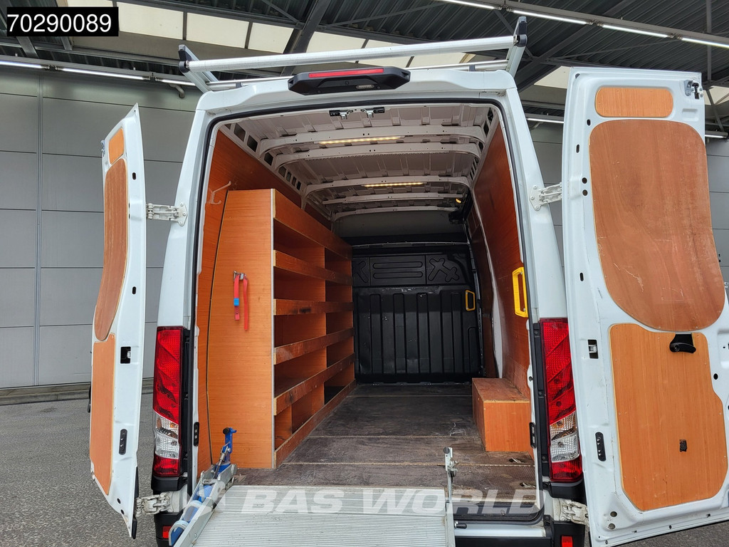 Iveco Daily 35S16 Automaat Ramp 3,5t Trekhaak 160PK L2H2 LED Navi Airco Cruise Camera Imperiaal Werkplaatsinrichting Euro6 L2 12m3 Airco Trekhaak Cruise control 7