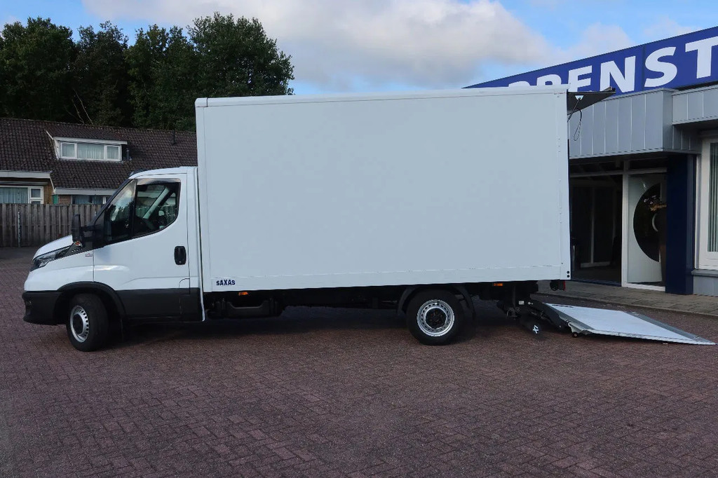 Iveco Daily 35S16 Bakwagen + Laadklep 750kg 11