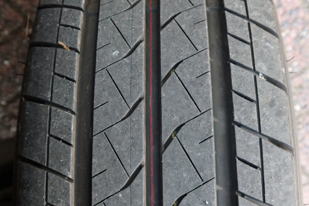 Iveco Daily 35S16 Bakwagen + Laadklep 750kg 15