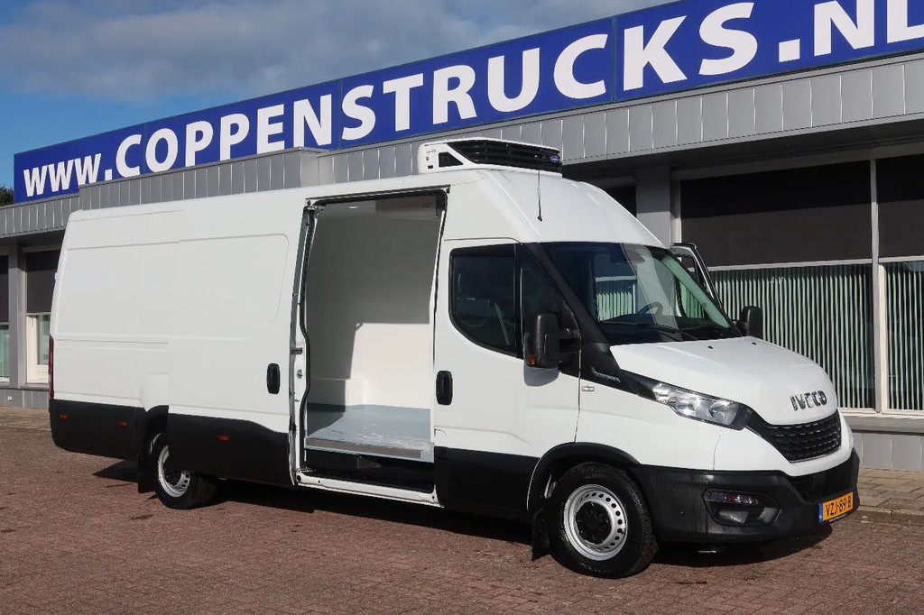 Iveco Daily 35S16 Iveco 35S16 L3/H2 Koel/Vries/ verwarmen Carrier Xarios 350 + 220 volt nacht aansluiting 11