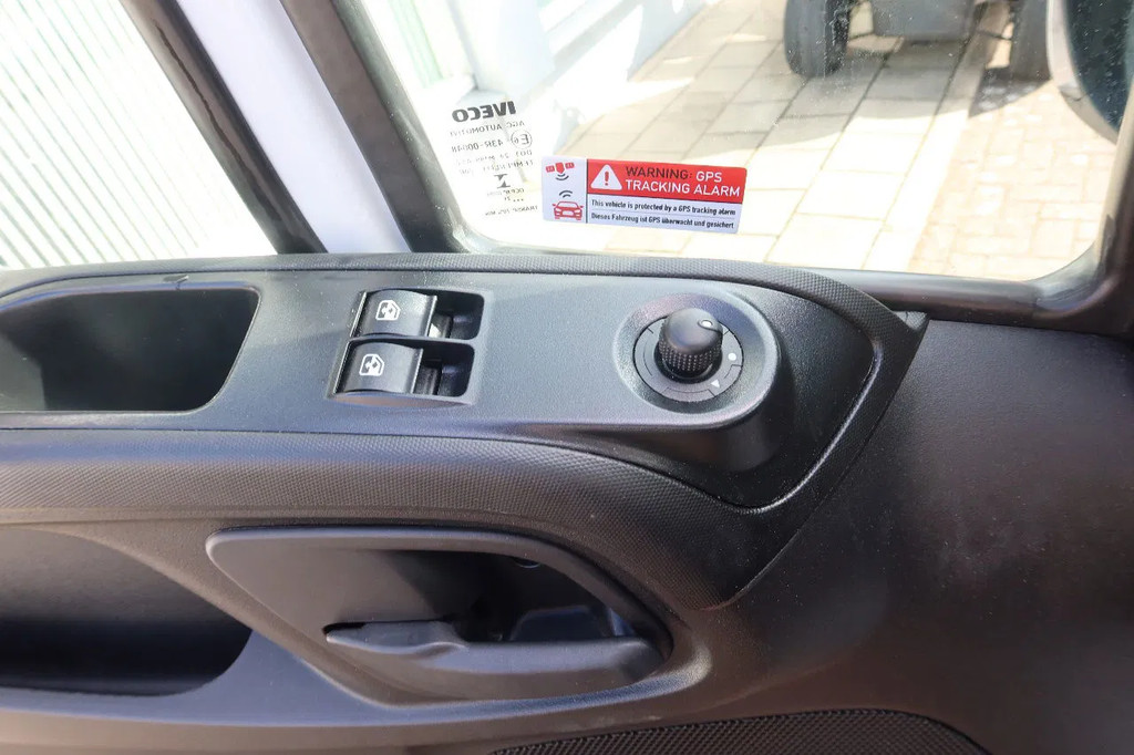 Iveco Daily 35S16 Iveco 35S16 L3/H2 Koel/Vries/ verwarmen Carrier Xarios 350 + 220 volt nacht aansluiting 9