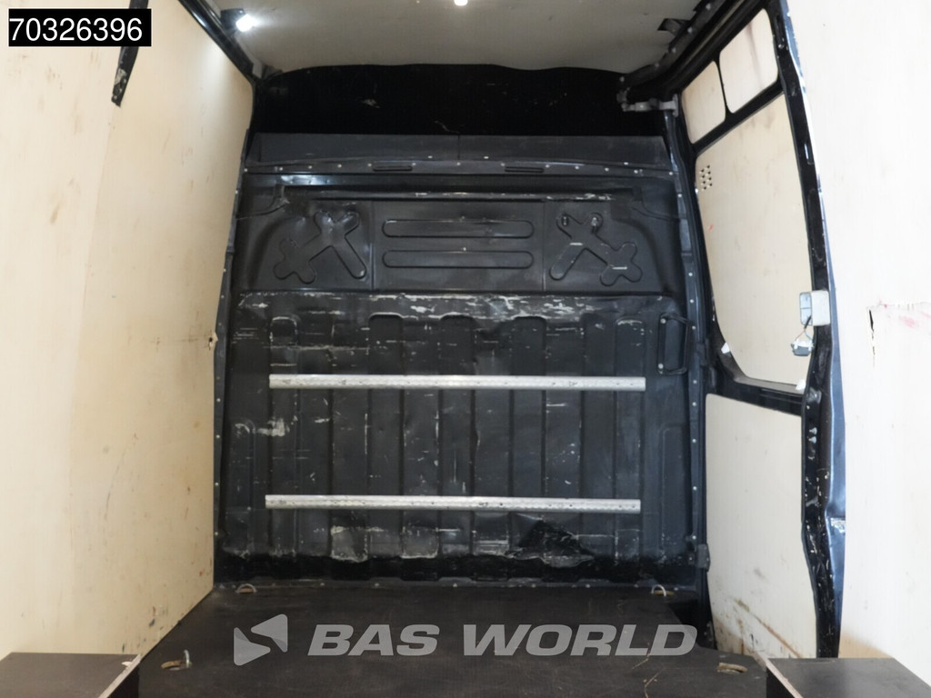 Iveco Daily 35S16 L2H2 Airco Cruise Parkeersensoren 3,5t Trekgewicht Euro6 L2 Airco Cruise control 10