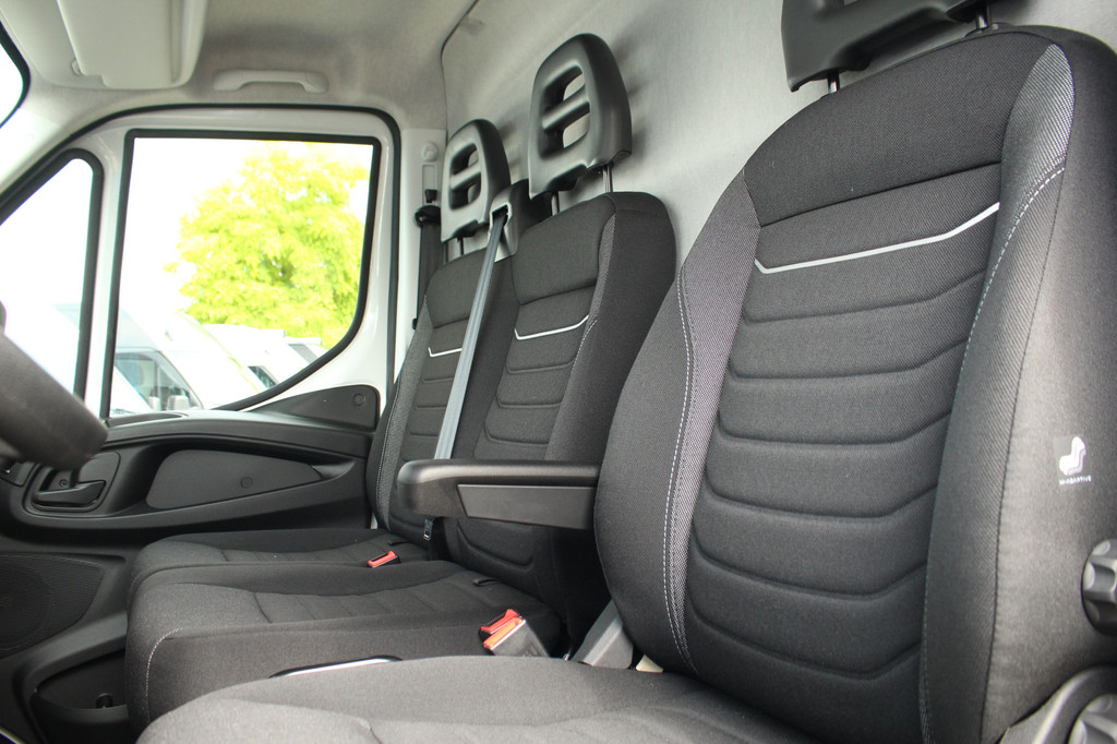 Iveco Daily 35S16V 2.3 160pk 410L L4H2 | Gev. Stoel | Cruise | 3500kg trekgew. | Lease 627,- p/m 13