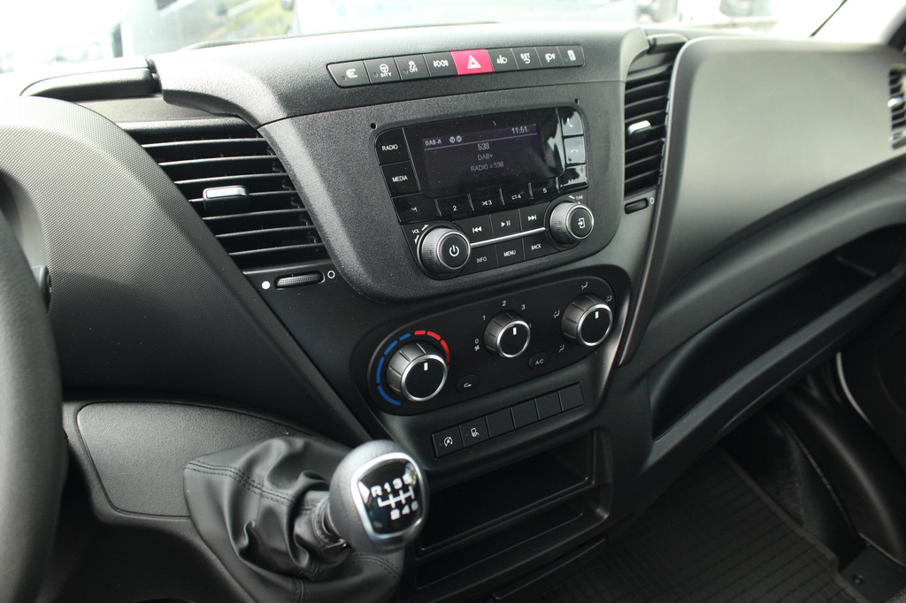 Iveco Daily 35S16V 2.3 160pk 410L L4H2 | Gev. Stoel | Cruise | 3500kg trekgew. | Lease 627,- p/m 18