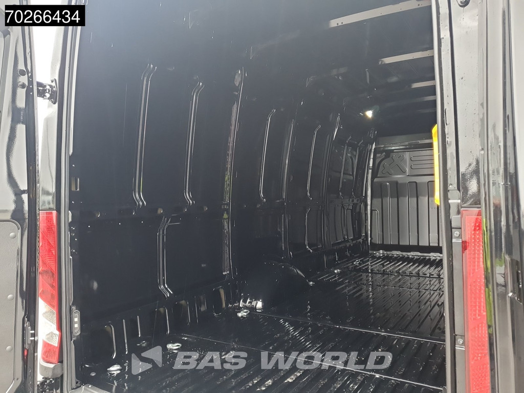 Iveco Daily 35S18 180PK 3.0L Automaat 2025 model L3H2 ACC LED Navi Camera 16m3 Airco 19