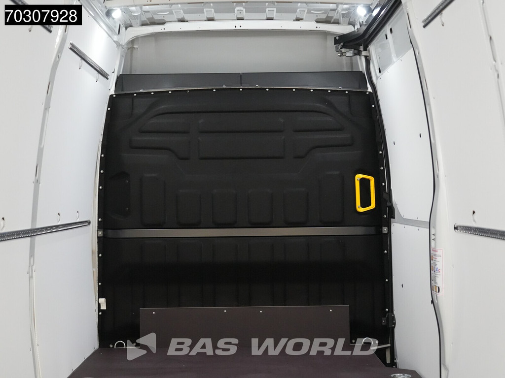 Iveco Daily 35S18 3.0L Automaat 180PK L3H2 3,5t Trekgewicht ACC Airco Camera Parkeersensoren Cruise CarPlay Euro6 L3 Airco 18
