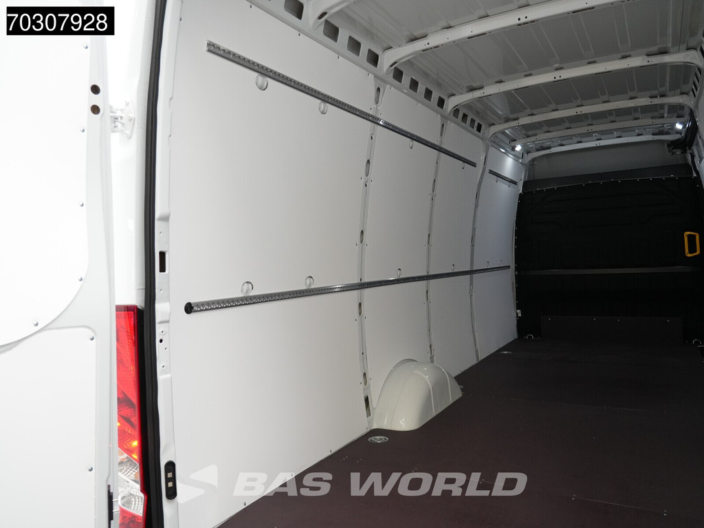 Iveco Daily 35S18 3.0L Automaat 180PK L3H2 3,5t Trekgewicht ACC Airco Camera Parkeersensoren Cruise CarPlay Euro6 L3 Airco 19