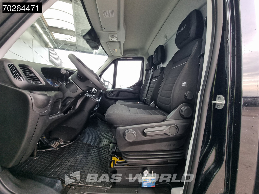 Iveco Daily 35S18 3.0L Automaat Autotransporter 2025model LED ACC Luchtvering Lier Zwaailamp Oprijwagen Cartransporter Airco Trekhaak 18