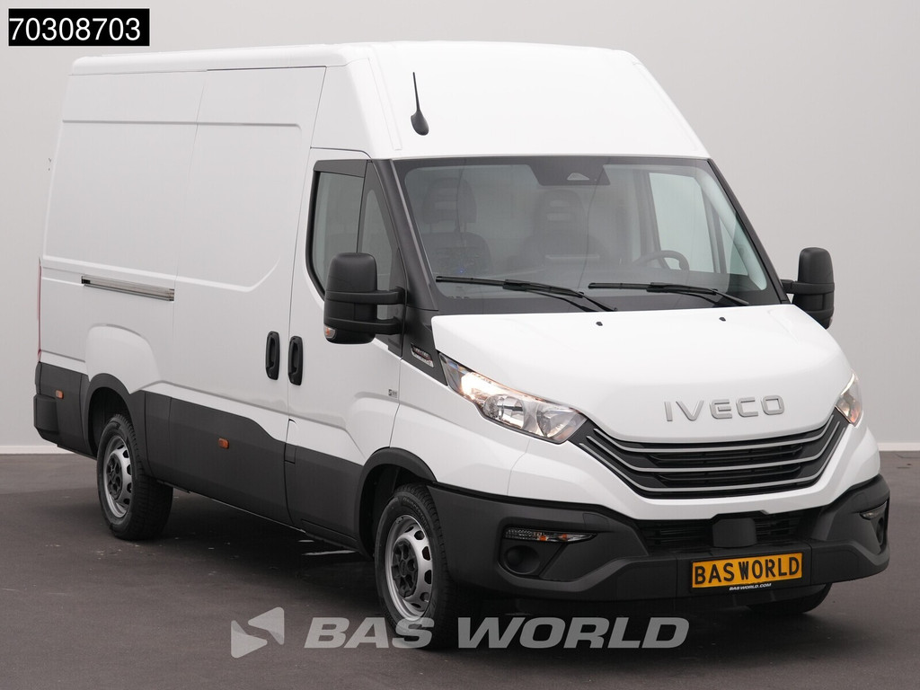 Iveco Daily 35S18 3.0L Automaat L2H2 180PK ACC Airco Cruise Camera Parkeersensoren CarPlay Stoelverwarming 3,5t Trekgewicht Euro6 L2 Airco 6