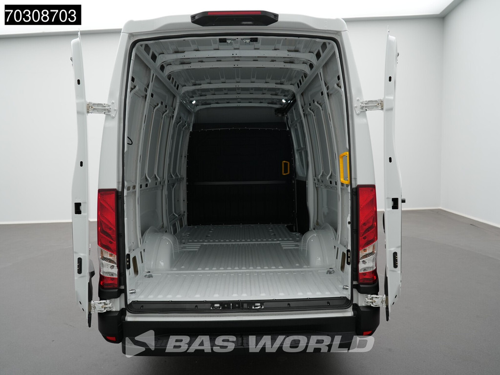 Iveco Daily 35S18 3.0L Automaat L2H2 180PK ACC Airco Cruise Camera Parkeersensoren CarPlay Stoelverwarming 3,5t Trekgewicht Euro6 L2 Airco 9