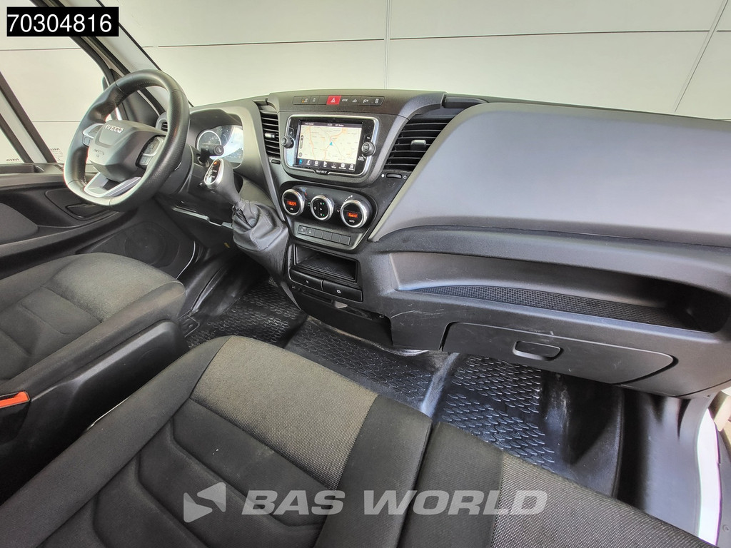 Iveco Daily 35S18 3.0L Automaat L2H2 3,5t Trekhaak 190PK LED Airco Cruise Euro6 L2 Airco Trekhaak Cruise control 13