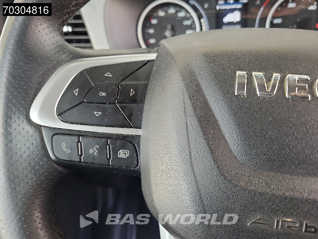 Iveco Daily 35S18 3.0L Automaat L2H2 3,5t Trekhaak 190PK LED Airco Cruise Euro6 L2 Airco Trekhaak Cruise control 19