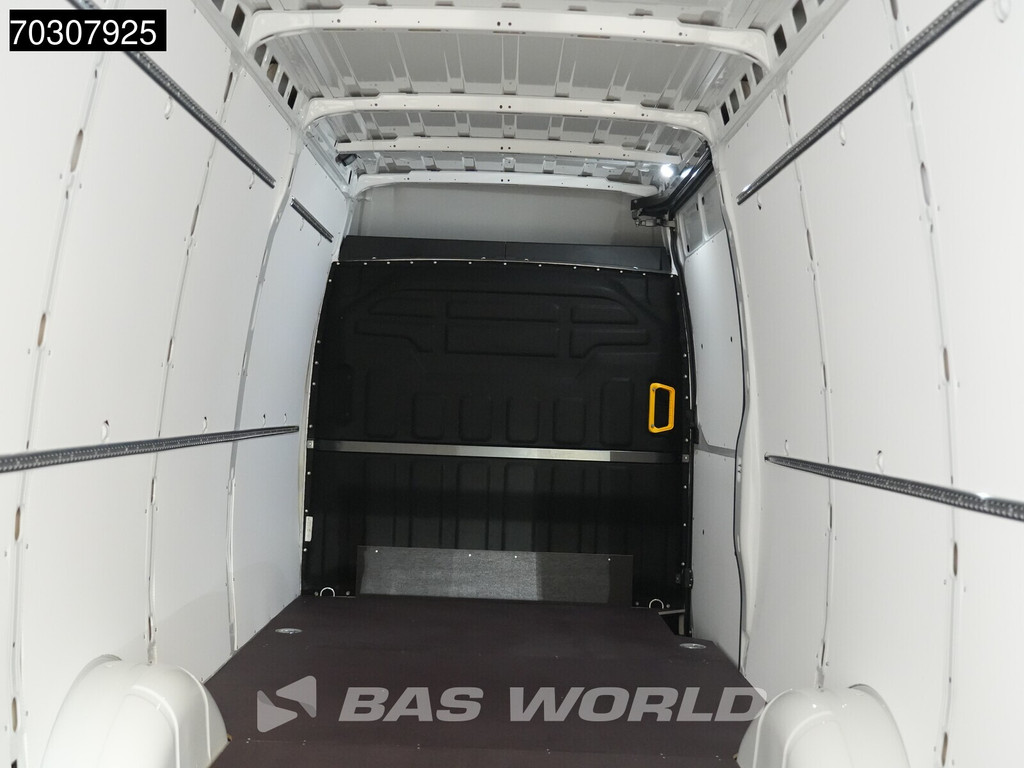 Iveco Daily 35S18 3.0L Automaat L3H2 180PK ACC Airco Cruise Camera Parkeersensoren CarPlay 3,5t Trekgewicht Euro6 L3 Airco 9